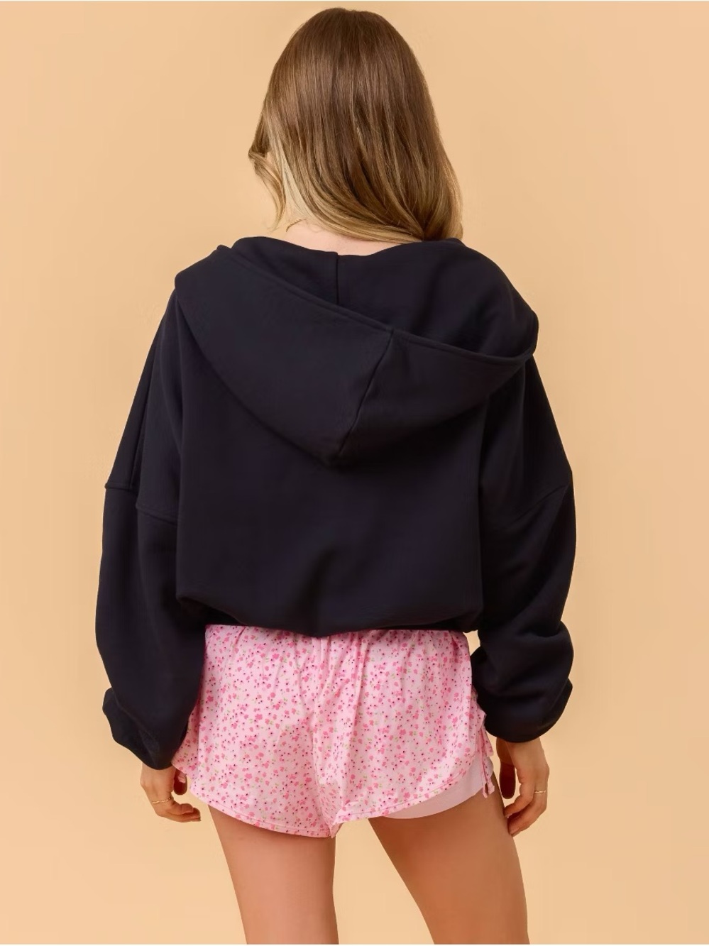Blogilates Women's Marshmallow Full Zip Hooded Sweatshirt, Black, Sz M, NWT - Picture 3 of 10